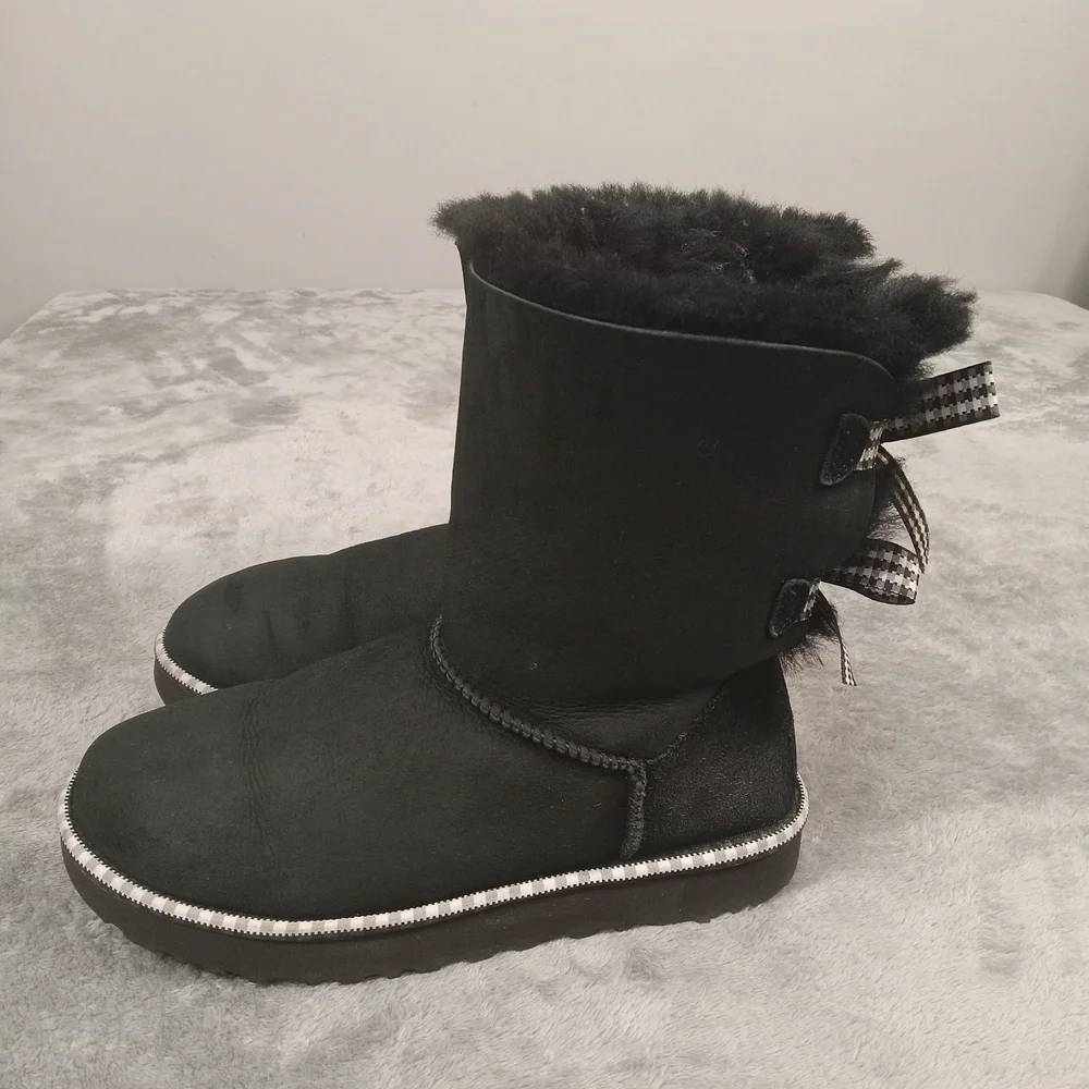 UGG bailey bow